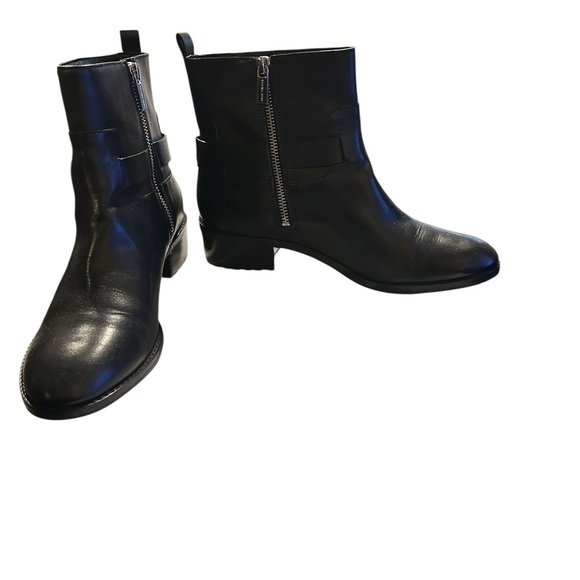 Michael Kors Black Leather Ankle Boots with MK Charm 9M - Picture 2 of 7